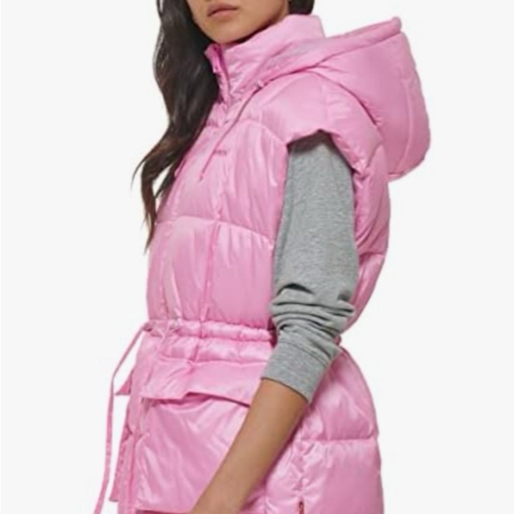 Levi's Women's Light Pink Puffer Vest - Picture 2 of 5
